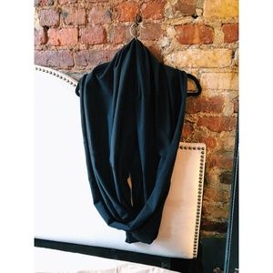 COPY - Lululemon Vinyasa Scarf Rulu Black (One Si…